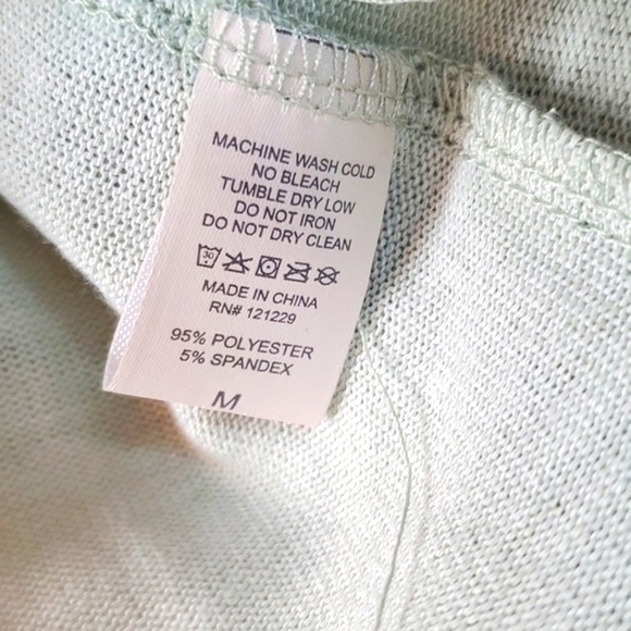 🆕️ NWT Bearpaw Light Green Long Sleeve Loose Fit Shirt Womens Size Medium - Picture 11 of 17